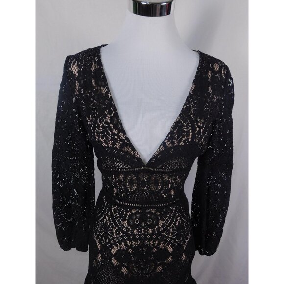 BB Dakota 0 Black Lace Plunge V-Neck Mini Dress - Picture 3 of 12
